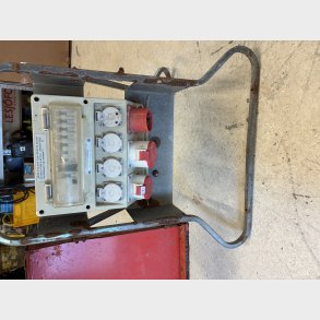 Byggepladstavle 32A incl stativ - Brugt
