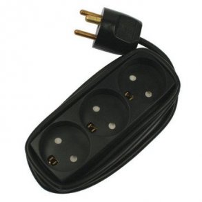 Uttag T11 3 runda stickproppar med jord 3 meter svart