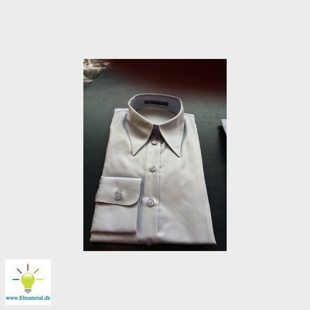 Dame langrmet skjorte, klassisk fit, lysebl, str. 40.