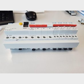 Unite Sljfeskinne til Eaton 2x4polet & 4x2polet 10mm2