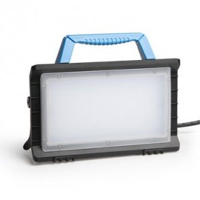 UNITE Arbejdslampe 24W/2000lm/4200K IP54 IK07 med USB og 230V 16A-udtag