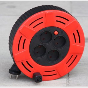 Kabeltrumma M / 4 Uttag 2X1 8M