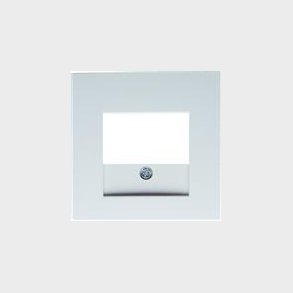 Afd&frac34;kning Med Tae Udsnit S./B. Hvid